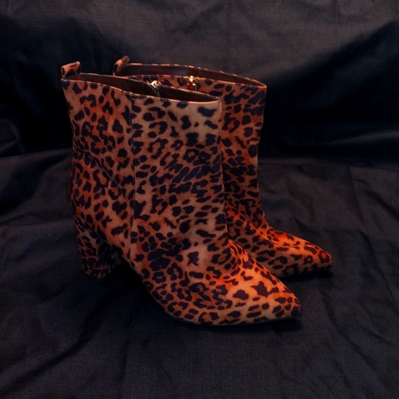 Leopard print heeled booties sz 11 - Picture 1 of 5